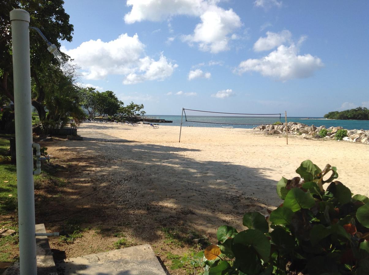 Point Village Studio نيغريل المظهر الخارجي الصورة